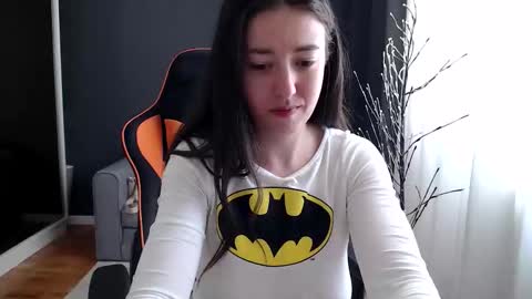 piscesgirl06 online show from 04.16.26