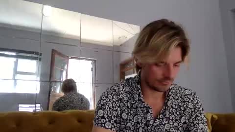 Snapshot of pits13 chatting on 12.10.24 Pits13 online show from 12.10.24