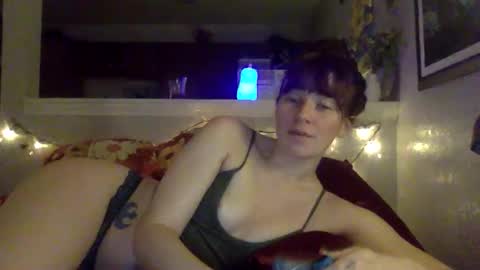Snapshot of pixie_bella chatting on 02.04.26 pixie_bella online show from 02.04.26