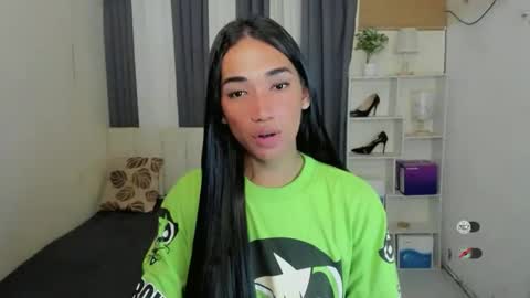 Snapshot of pixiedoll_ chatting on 02.06.26 pixiedoll_ online show from 02.06.26