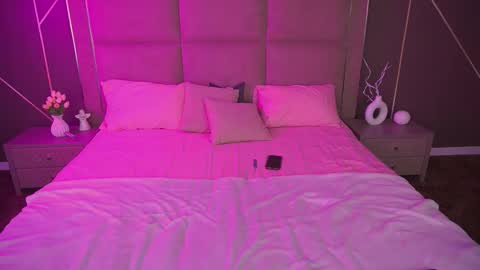 pixiehott online show from 11.20.25