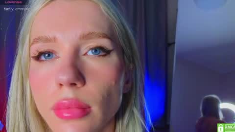 Emmy and Edward online show from 04.02.26