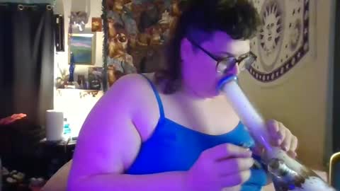 Snapshot of pizzabuttstuff chatting on 12.18.24 daddy pizza online show from 12.18.24