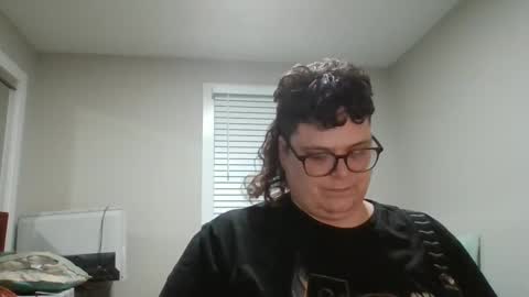 Snapshot of pizzabuttstuff chatting on 02.28.25 daddy pizza online show from 02.28.25