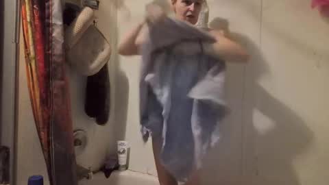 pizzedwife online show from 03.19.26