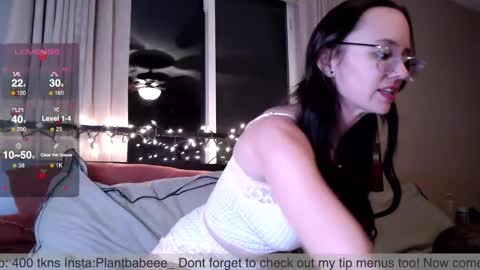 Plantbabeee online show from 12.11.24