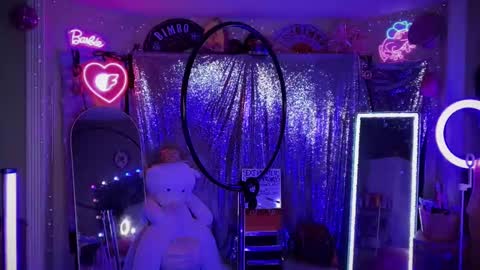 Dumb bimbo fuck doll online show from 11.17.25
