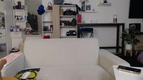 Snapshot of plasticgirll chatting on 01.25.25 plasticgirll online show from 01.25.25