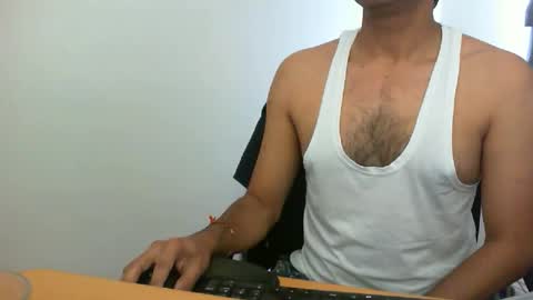 Snapshot of platino3026 chatting on 10.15.25 platino3026 online show from 10.15.25