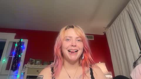 Snapshot of platinum1998 chatting on 02.22.26 Platinum 3 online show from 02.22.26