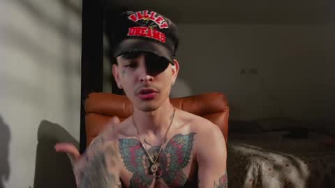 Carti online show from 04.10.26