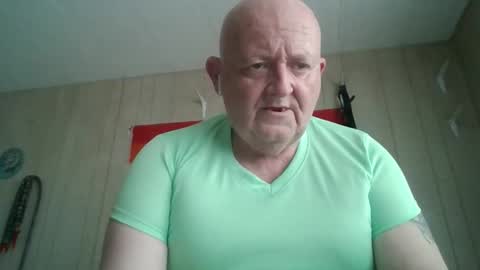 Snapshot of playboychas chatting on 05.10.26 chaz online show from 05.10.26