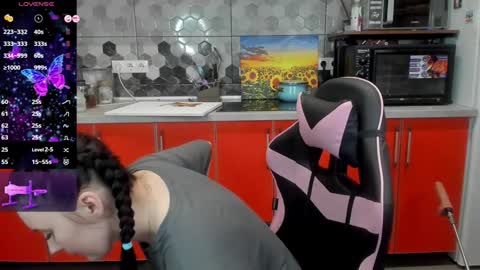 Snapshot of playful_mary chatting on 01.09.25 Masha online show from 01.09.25