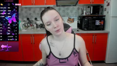 Snapshot of playful_mary chatting on 01.14.25 Masha online show from 01.14.25