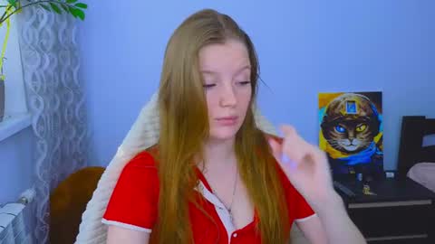 Snapshot of playful_mary chatting on 06.23.26 Masha online show from 06.23.26