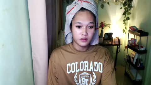 Snapshot of playful_sie chatting on 01.26.25 sie online show from 01.26.25