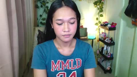 Snapshot of playful_sie chatting on 02.23.25 sie online show from 02.23.25