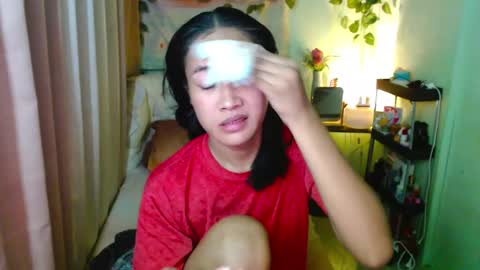 Snapshot of playful_sie chatting on 03.12.25 sie online show from 03.12.25