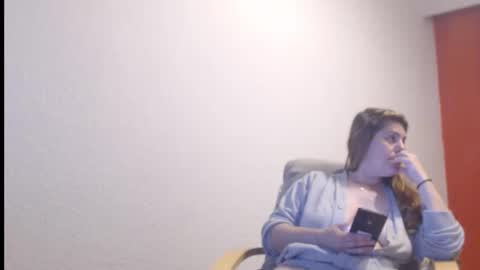 Snapshot of playfulsamira chatting on 04.18.26 PlayfulSamira online show from 04.18.26