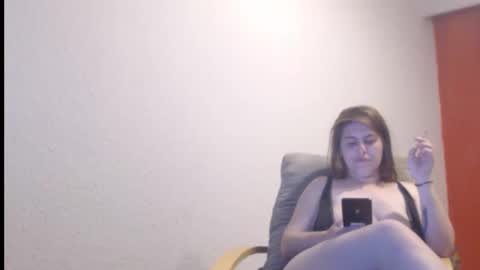 Snapshot of playfulsamira chatting on 04.18.26 PlayfulSamira online show from 04.18.26