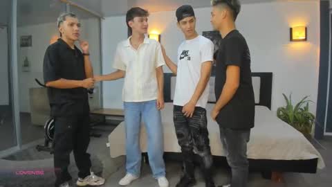   online show from 11.08.25