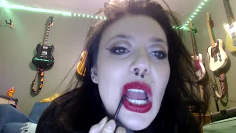 pleasantdinosaurus7537 online show from 11.04.25