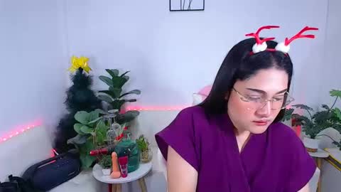 Ploysai online show from 11.30.25