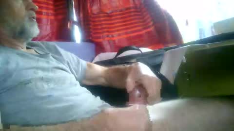 Snapshot of plus84u chatting on 12.05.24 Fratzz online show from 12.05.24