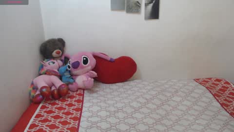Snapshot of pocahontas_princess__ chatting on 05.05.26 Pocahontas online show from 05.05.26