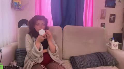 Snapshot of pocket_lovers chatting on 06.15.26 Cute Sofia and Handsome Richy online show from 06.15.26
