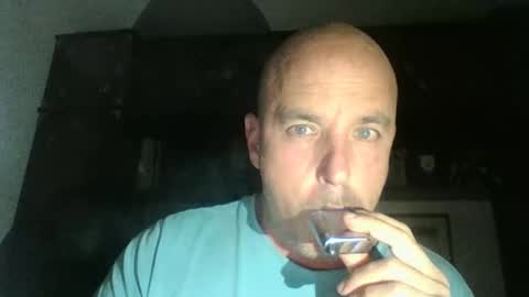 Snapshot of pocoyotop chatting on 12.14.25 pocoyotop online show from 12.14.25