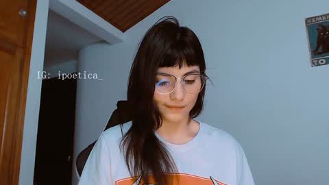 Snapshot of poeeticaa_ chatting on 01.28.25 IG ipoetica online show from 01.28.25