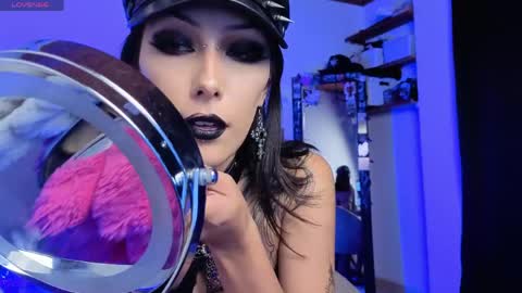 Snapshot of poison_dafne chatting on 05.09.26 Dafne online show from 05.09.26
