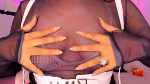 Willow                      Hours 12pm to 630pm Colombian time FRIDAY AND SUNDAY FREE DAYS online show from 01.03.25