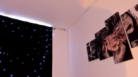 Willow                      Hours 12pm to 630pm Colombian time FRIDAY AND SUNDAY FREE DAYS online show from 02.23.25