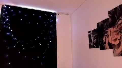 Willow                      Hours 12pm to 630pm Colombian time FRIDAY AND SUNDAY FREE DAYS online show from 02.24.25