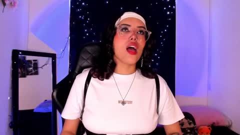 Willow                      Hours 12pm to 630pm Colombian time FRIDAY AND SUNDAY FREE DAYS online show from 03.04.25