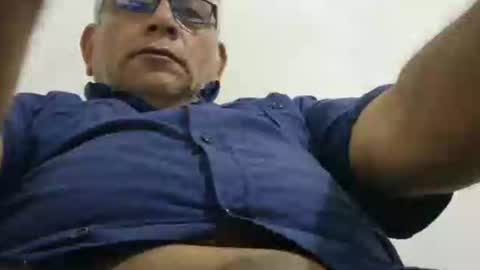 Snapshot of poli475 chatting on 04.18.26 poli online show from 04.18.26