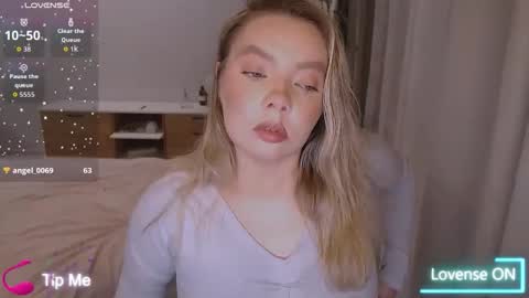 PolinaJones online show from 02.04.26