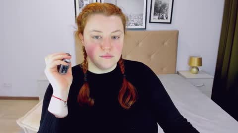 Snapshot of polinasallivan chatting on 12.04.24 Polina online show from 12.04.24