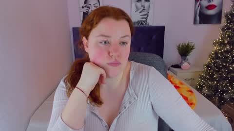 Snapshot of polinasallivan chatting on 12.22.24 Polina online show from 12.22.24
