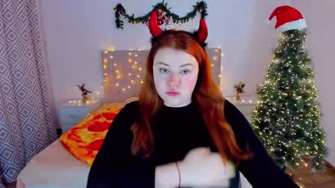 Snapshot of polinasallivan chatting on 12.25.24 Polina online show from 12.25.24