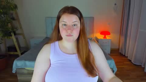 Snapshot of polinasallivan chatting on 09.09.25 Polina online show from 09.09.25