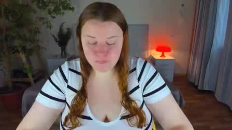 Snapshot of polinasallivan chatting on 10.01.25 Polina online show from 10.01.25