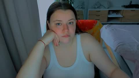 Snapshot of polinasallivan chatting on 10.20.25 Polina online show from 10.20.25