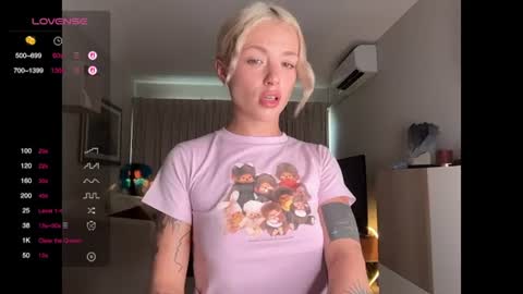 Snapshot of polino4ka69 chatting on 06.17.26 polino4ka69 online show from 06.17.26