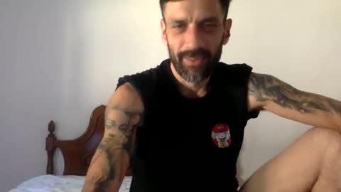 Snapshot of polla101 chatting on 06.03.26 aquiles online show from 06.03.26