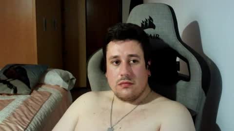 Snapshot of pollito_95 chatting on 01.13.25 Pollito online show from 01.13.25