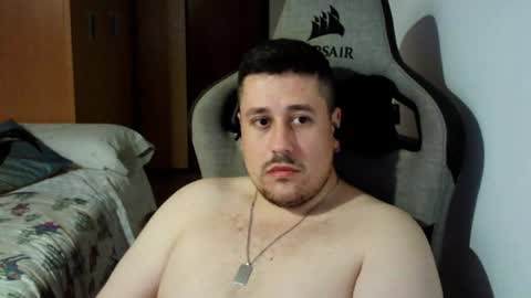 Snapshot of pollito_95 chatting on 01.19.25 Pollito online show from 01.19.25