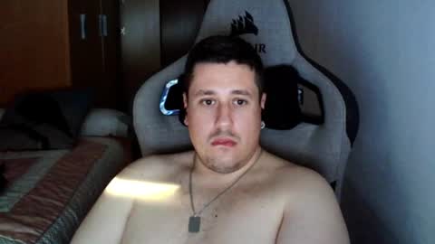 Snapshot of pollito_95 chatting on 01.28.25 Pollito online show from 01.28.25